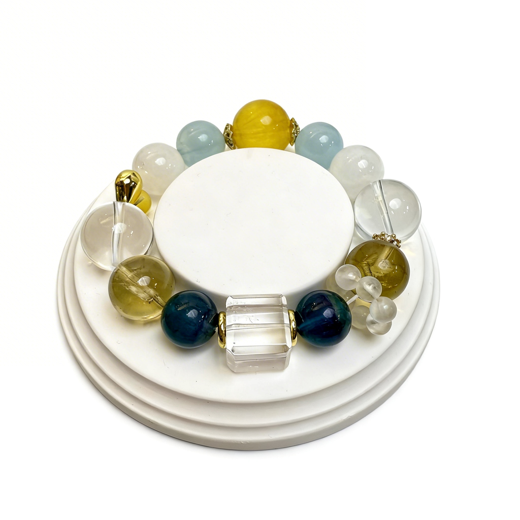 Sunlit Ocean Breeze Beaded Bracelet